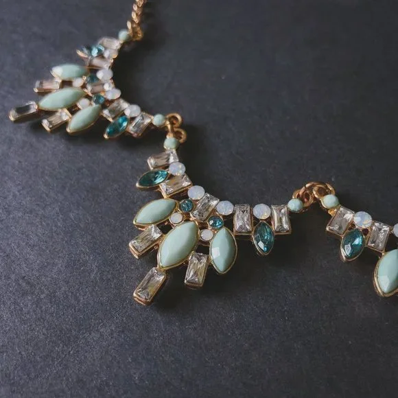 Art Deco Blue Rhinestone Gold Statement Necklace - Picture 3 of 9